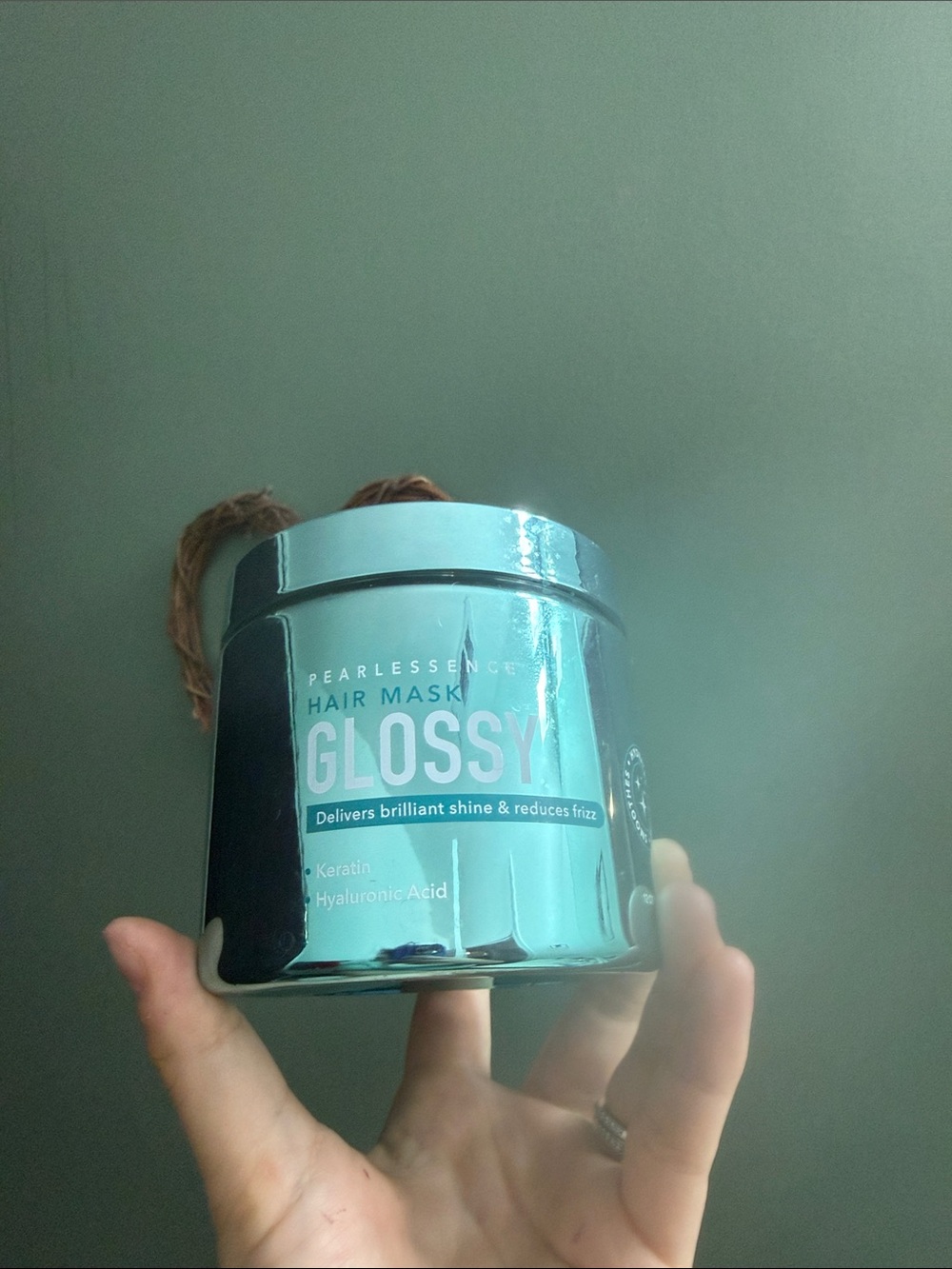 Pearlessence Glossy Hair Mask — Mint Green Shine Treatment